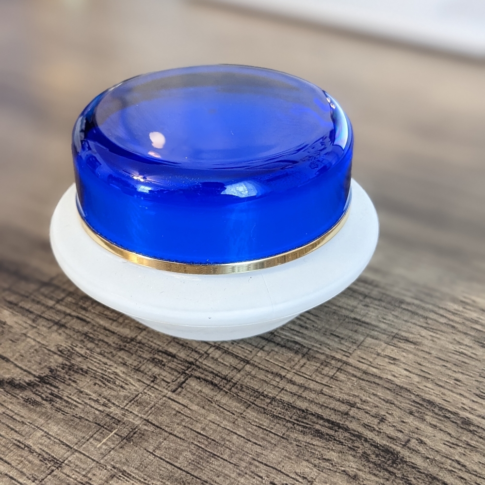 Senegence EyeLuminator